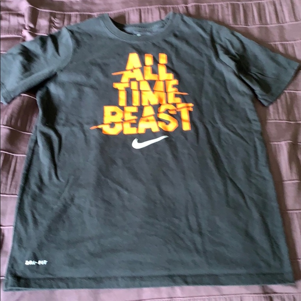 Boys Nike shirt